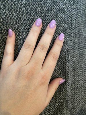 Perfect short rounded nails