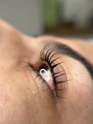 Lash lifting