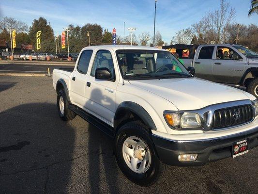 Sweet 2003 Toyota Tacoma Crew Cab with a clean interior, low mileage, and many more years on the road. Thank you Central Auto!