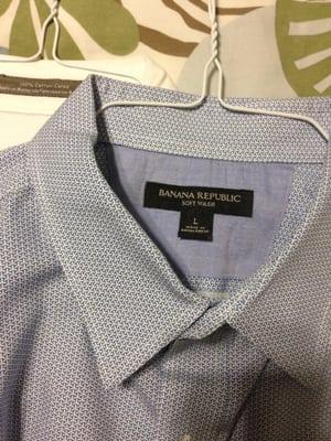 New shirt, worn once, serviced once - collar is unacceptable.