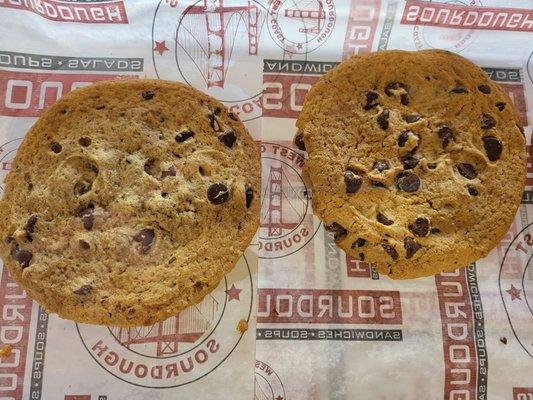 Giant chocolate chip cookie