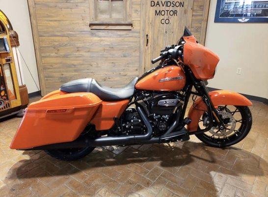 Orange Street Glide