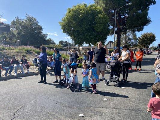 We participated in the Newark Days Parade and walked with King's Kids in 2022 (: