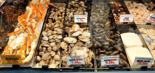 Fresh Clams, Oysters and Mussels