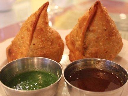 Vegetable Samosa (2pcs.)