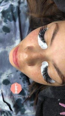 Mega Volume Lash Extensions