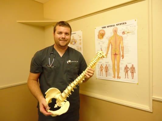 Dr. Kuhn of Kuhn Family Chiropractic