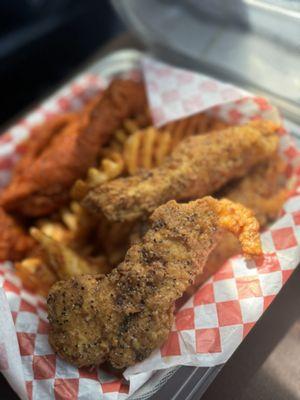 8 Tenders Combo Fries lemon pepper and buffalo flavors.