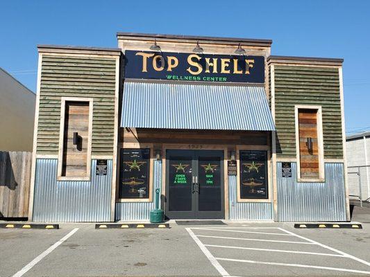 Top Shelf Wellness Center - Medford