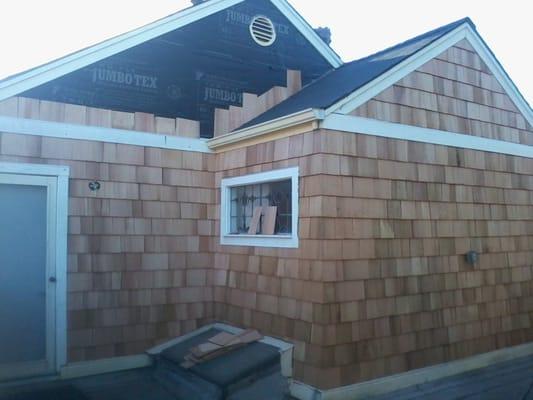 Palo Alto, CA Old Victorian Townhouses Cedar Shingle Replacement.