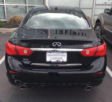 Another happy customer from #NewAutoGroup with their 2015 Infiniti Q50a! Very good deals going on! Call your auto experts today.