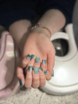 Vivi Nails