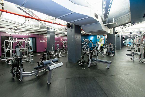 Crunch Fitness - 59th Street