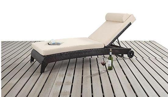 Lounge Chair. FREE SHIPPING within 15 mile radius.