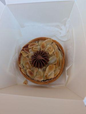 Almond tart