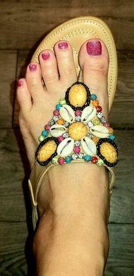 My toes match my sandals! Bling, bling! 8)