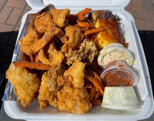 Seafood Combo Basket