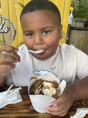 Small Root Beer with Vanilla Ice Cream stuffing!