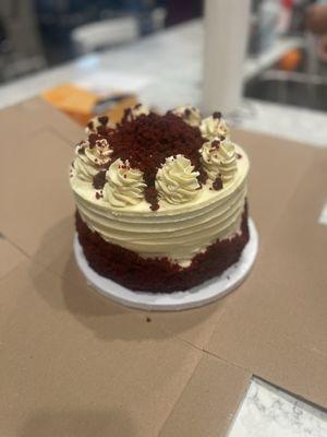 Red velvet cake and cheesecake