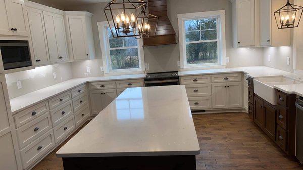 Amazing kitchen done by our team! White Drift Quartz