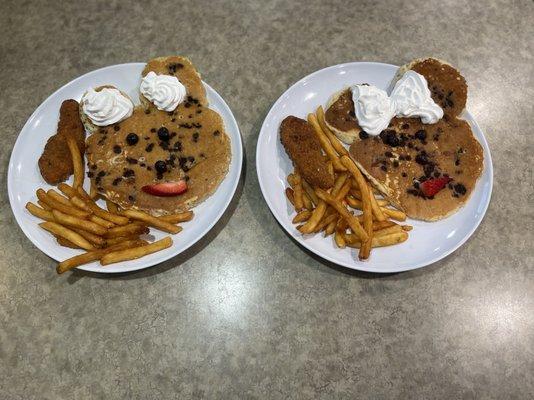 Never too early for chicken tenders & fries with breakfast at Berries!