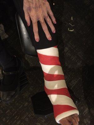 Great job matching her cast!