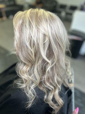 Blonde color and layered cut