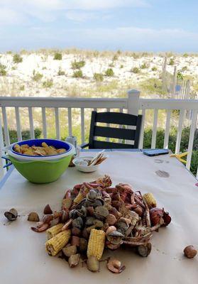 Captain Pierce Bay Bucket (High Tider) plus 4 lobster tails.