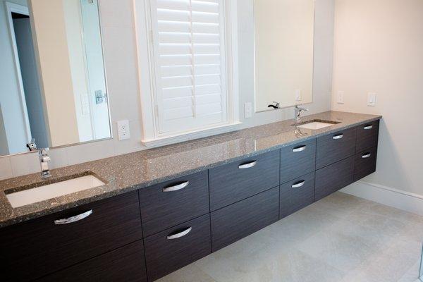 Vanity countertop with Cambria Minera