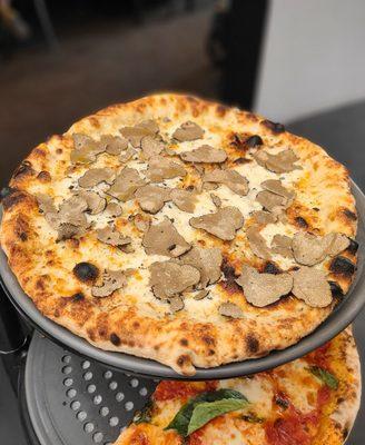 Tartufo Pizza