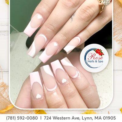 Autumn Allure: Transform Your Look with Elegant and Refined Nail Art!  Escape into Serenity at the Coziest Nail Studio