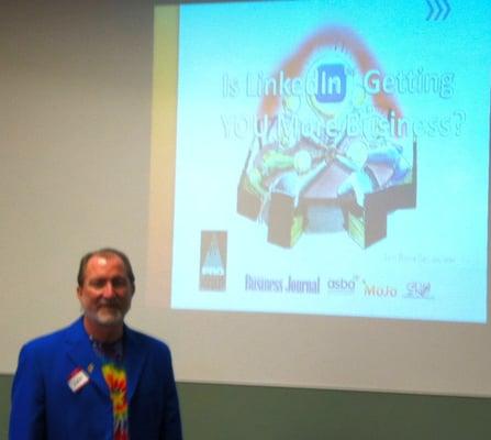 Facilitating a LinkedIn workshop at the Arizona Small Business Association in Phoenix.