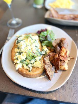 Ricotta and basil scramble