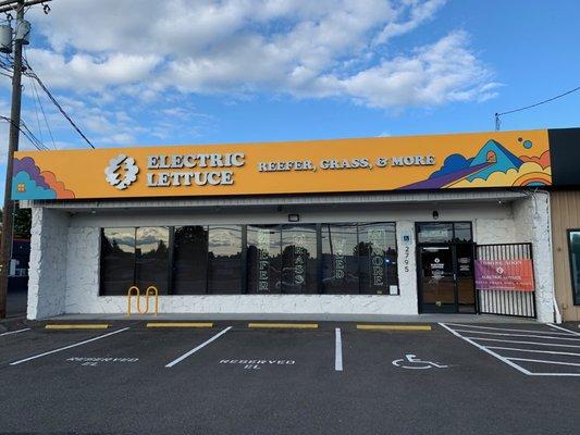 Electric Lettuce Dispensary SE Tualatin Hillsboro OR. Exterior