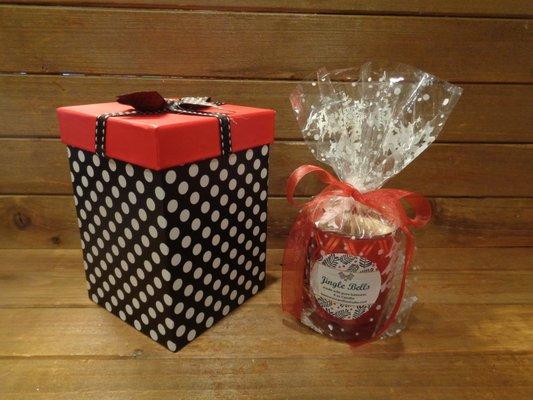 Christmas candle & gift box