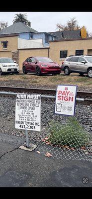 Signs at rear of property all the way to back you have to pass every car on property to see this