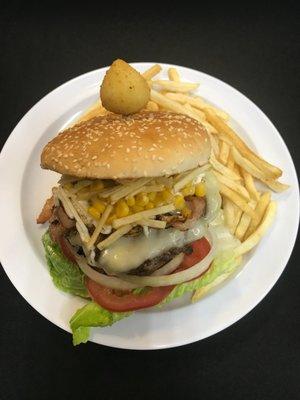 LULU'S X-BURGER