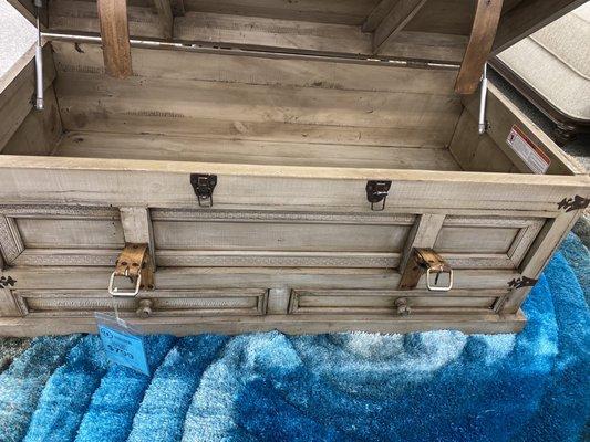 Better view of this storage chest.  It is versatile.  I may even use it as a coffee table.  I love the rustic look.