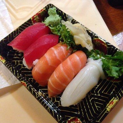 Sushi Appetizer (5 PC). Our chef selects tuna, salmon, and one squid for this to-go order.