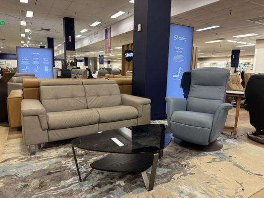 Stressless vignette featuring the Anna Loveseat and Mike Power Recliner.