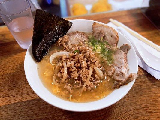 Shio Ramen, No bean sprouts, extra Chashu