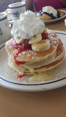 Banana and strawberry pancake