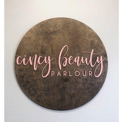 Cincy Beauty Parlour, Sola salon