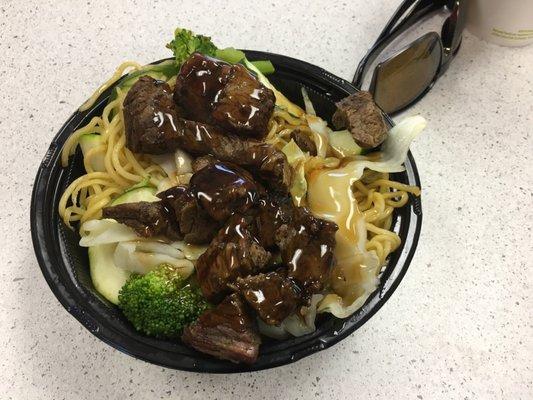 Steak yakisoba bowl