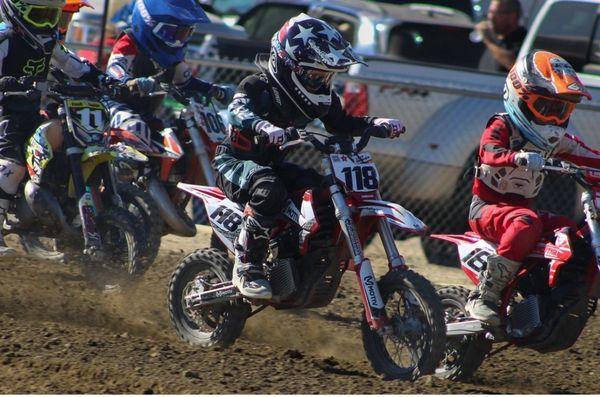 Racing at Fox Raceway