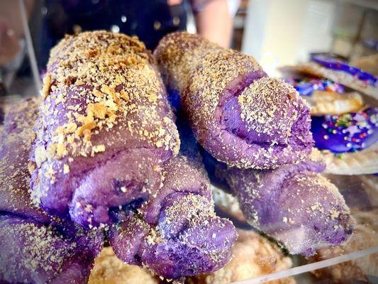 Ube Spanish bread