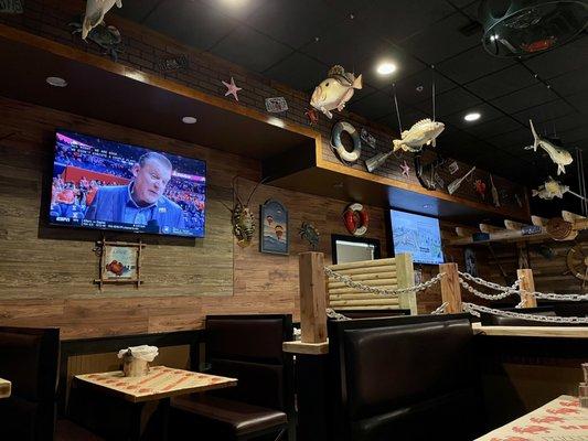 Interior - several TVs around the restaurant!