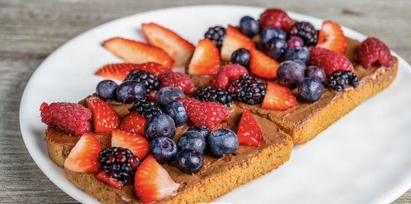 Nutella Berry Toast