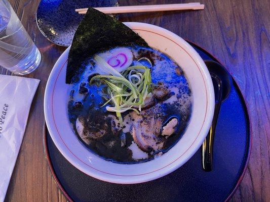 Black Tonkotsu Ramen