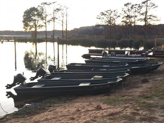 Nearby marina at Ed Allen's Boats & Baits